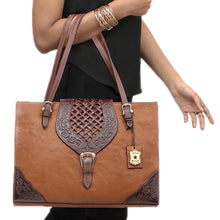 Load image into Gallery viewer, BELLE STAR 01 TOTE BAG