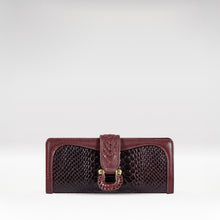 Load image into Gallery viewer, Ee Frieda W1 Violet Leather Bi-Fold Wallet