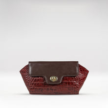 Load image into Gallery viewer, Ee Atria 04 Red Leather Clutch Wallet