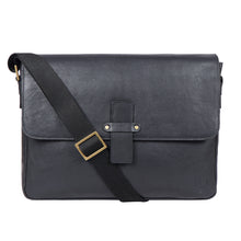 Load image into Gallery viewer, BOWFELL 03 MESSENGER BAG