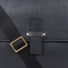 Load image into Gallery viewer, BOWFELL 03 MESSENGER BAG
