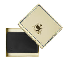 Load image into Gallery viewer, Men’s black leather bi-fold wallet displayed in an elegant cream gift box with the logo of Hidesign.