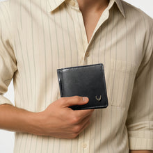 Load image into Gallery viewer, Ee 386-Mc Black Leather Money Clip