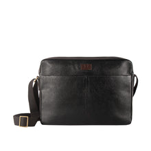 Load image into Gallery viewer, Ee Zidane 01 Black Leather Crossbody