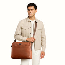 Load image into Gallery viewer, Ee Zidane 01 Tan Leather Crossbody