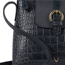 Load image into Gallery viewer, EE LYRA SLING BAG