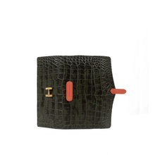 Load image into Gallery viewer, Ee Harper W1 Green Leather Trifold Wallet