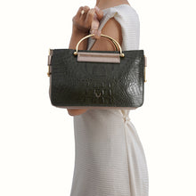 Load image into Gallery viewer, FLIRT 02 SLING BAG