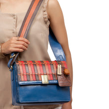 Load image into Gallery viewer, CONSCIOUS 02 SHOULDER BAG