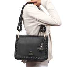 Load image into Gallery viewer, HERA 01 SHOULDER BAG