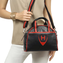 Load image into Gallery viewer, AUCKLAND 02 DUFFLE BAG