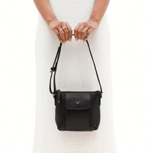 Load image into Gallery viewer, MISCHA 01 SHOULDER BAG