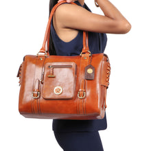 Load image into Gallery viewer, GUEVARA 03 SHOULDER BAG