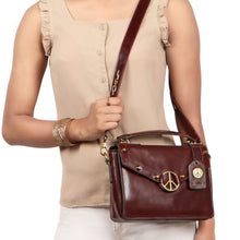 Load image into Gallery viewer, LENIN 01 SLING BAG