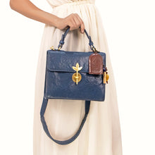 Load image into Gallery viewer, PRESERVE 02 SHOULDER BAG