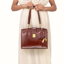 Load image into Gallery viewer, FLOURISH  01 SHOULDER BAG