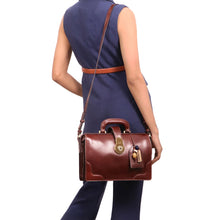 Load image into Gallery viewer, GROWTH 04 SHOULDER BAG
