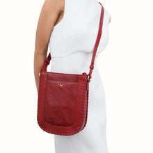 Load image into Gallery viewer, GEISHA 03 SLING BAG