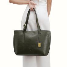 Load image into Gallery viewer, LA PLATA 01 SHOULDER BAG