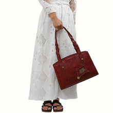 Load image into Gallery viewer, BERBER 04 SHOULDER BAG