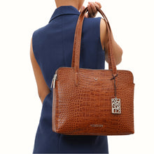 Load image into Gallery viewer, FIUMICINO 02 SHOULDER BAG
