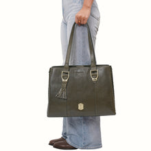 Load image into Gallery viewer, CHEYENNE 01 SHOULDER BAG