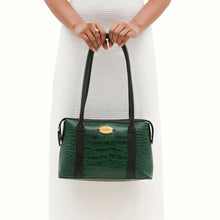 Load image into Gallery viewer, EE KENDALL-M SHOULDER BAG