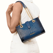 Load image into Gallery viewer, CASINO 04 SHOULDER BAG