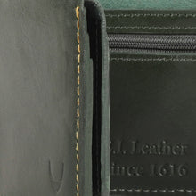 Load image into Gallery viewer, COUNT W2 BI FOLD