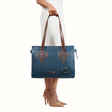 Load image into Gallery viewer, PEYOTE 01 SHOULDER BAG