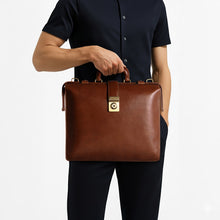 Load image into Gallery viewer, Patagonia 01 Tan Leather Briefcase