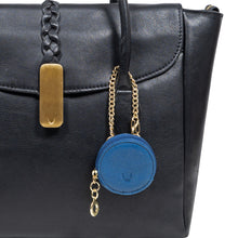Load image into Gallery viewer, Cyra 02 Leather Earpod Pouch Charm