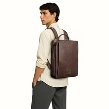 Load image into Gallery viewer, Vendome 02 Brown Leather Backpack