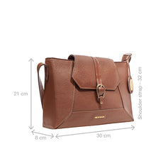 Load image into Gallery viewer, Hydor 01 Tan Leather Shoulder Bag