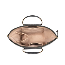 Load image into Gallery viewer, Lunara 01 Green Leather Shoulder Bag
