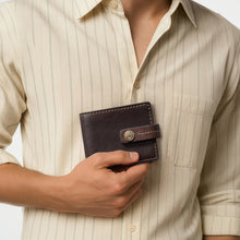 Load image into Gallery viewer, Baron W2 Brown Leather Bi-Fold Wallet