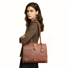 Load image into Gallery viewer, Normandie 02 Tan Leather Sling Bag