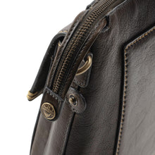 Load image into Gallery viewer, Viscounti 01 Olive Leather Crossbody