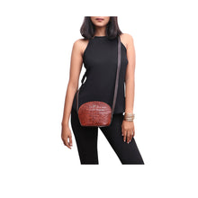 Load image into Gallery viewer, GOLDIE 02 SLING BAG