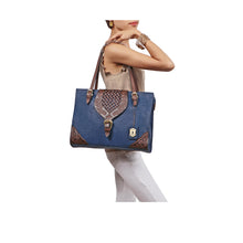 Load image into Gallery viewer, BELLE STAR 01 TOTE BAG