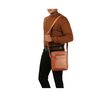 Load image into Gallery viewer, MACKENZIE 02 SB CROSSBODY