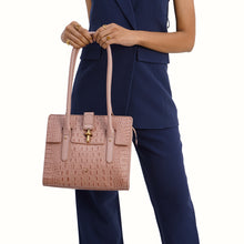 Load image into Gallery viewer, MOCHA 01 SHOULDER BAG