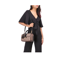 Load image into Gallery viewer, VAMPIRE 01 SLING BAG