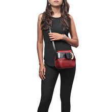 Load image into Gallery viewer, BOLEYN 01 SLING BAG