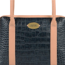 Load image into Gallery viewer, EE KENDALL-M SHOULDER BAG