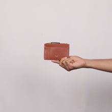 Load and play video in Gallery viewer, EE 326-CH CARD HOLDER