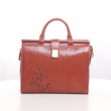 Load and play video in Gallery viewer, BLOOM  01 LAPTOP BAG