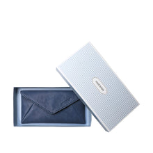 Load image into Gallery viewer, YOGA W5 CLUTCH