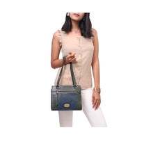 Load image into Gallery viewer, EE LIBRA 01 SHOULDER BAG