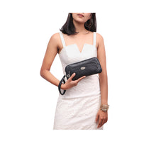 Load image into Gallery viewer, IRIS 01 CLUTCH